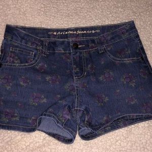 Arizona Jean Co. Denim Shorts.